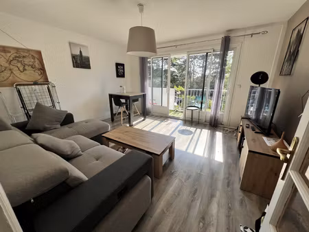 location appartement 5 pièces 96m² lanester 56600