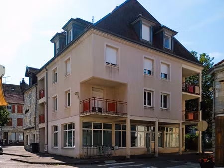 achat local commercial 88m² baume les dames 25110