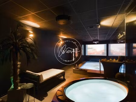 achat local commercial 210m²