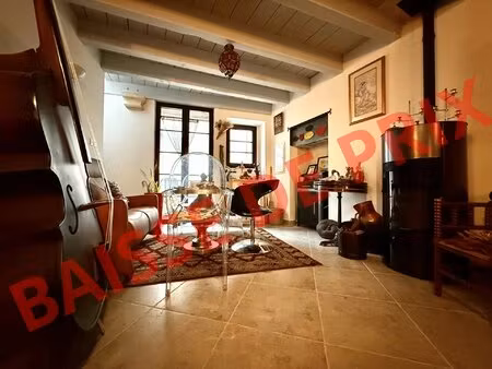 maison de village avec garage entièrement rénovée