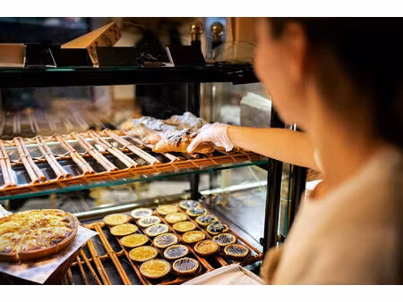à céder fonds de commerce de boulangerie avec drive emplacement stratégique à rochefort-su
