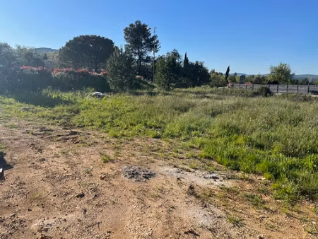terrain lot a . st maximin la ste baume - 787 m2