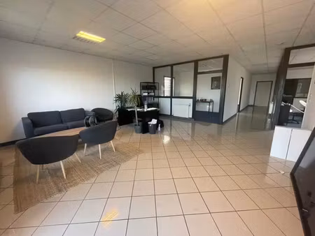 a louer : 350 m2 de bureaux za tillé