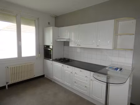 beaune  quartier des echaliers  maison sur sous sol avec jar