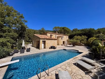 location villa 8 pièces