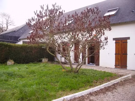 location maison 2 pièces 46 m² à rolleville (76133)  720 €