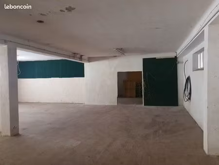 box stockage 100 m2 fos en r+1