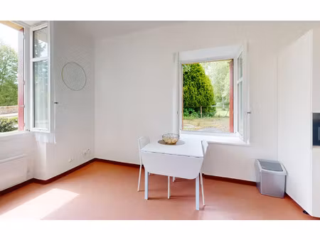 location appartement  24.61 m² t-1 à salmiech  440 €