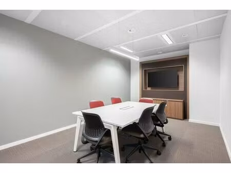 espace de bureau privé pour 4 personnes à regus west basilix