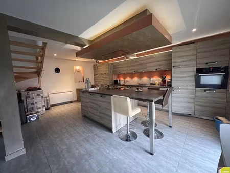 location meublée maison 4 pièces 91 m² à bennwihr mittelwihr (68630)  1 000 €