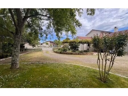 maison villeneuve-de-marsan 135 m² t-5 à vendre  215 000 €