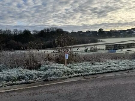 terrain à vendre dans un lotissement à pesche