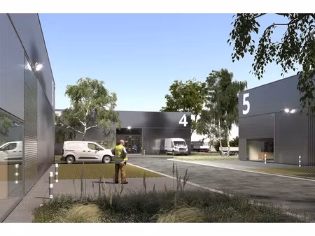 locaux d'activités de 150 à 600 m²