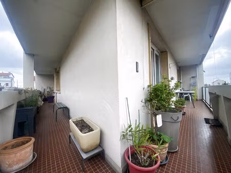 vente appartement 5 pièces 99 m² clermont-ferrand (63000)