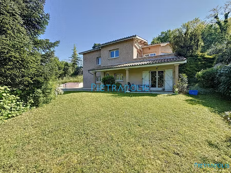 maison familiale de charme – 161 m² – vue campagne – 4 ch