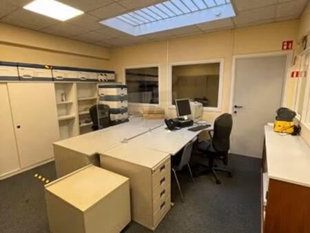 bureau à vendre –1er étage  rue de la loi 28  1040 bruxelles