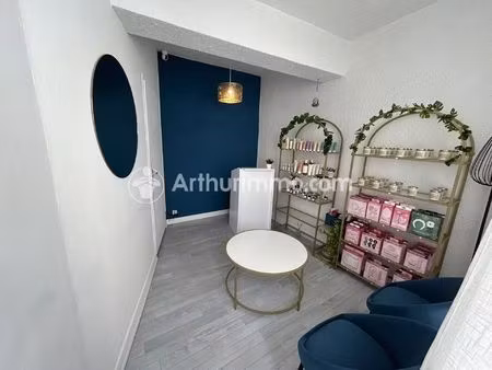 location local commercial 2 pièces 31 m2 à trévoux