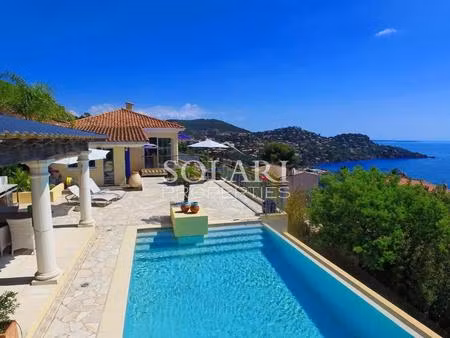 villa proche des plages avec piscine à théoule