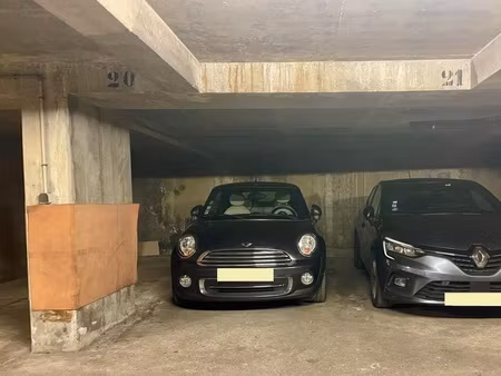 parking - 13 m²