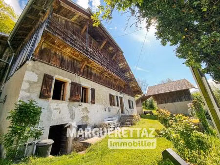 ferme avec dépendance à ayse