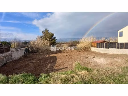 terrain charleval à vendre