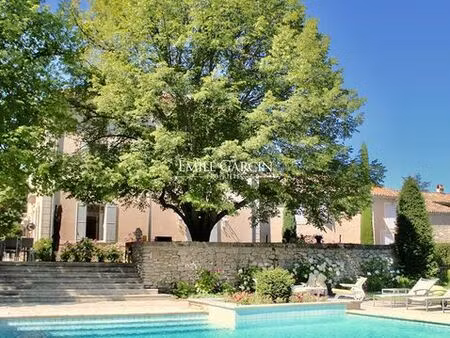 maison de luxe de 12 pièces en location à lacoste  france