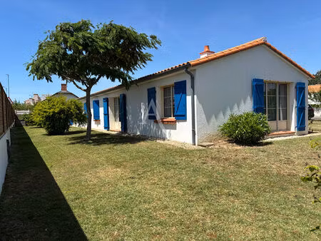 vente maison 5 pièces  153.00m²  bretignolles
