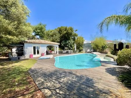 maison de prestige de 301 m2 en vente saint-aygulf  france