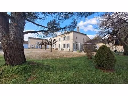 maison de luxe 4 chambres en vente à segonzac  nouvelle-aquitaine