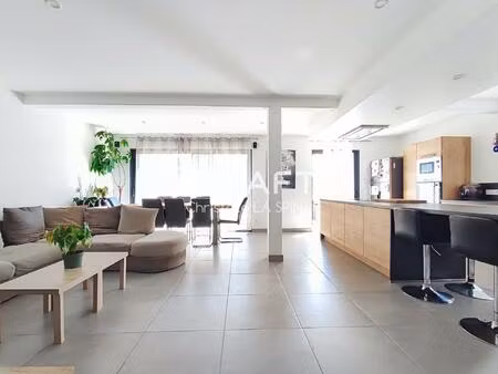 sublime villa contemporaine familiale avec piscine