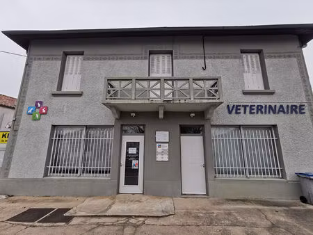 local commercial + appartement - portes les valence