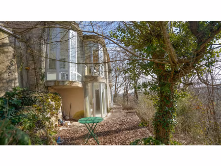 maison d'architecte atypique en lisière de forêt piscine 