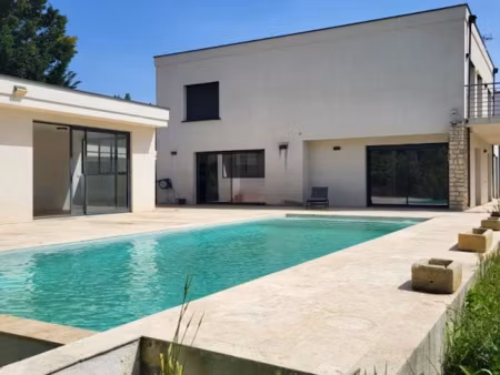 vente villa 7 pièces 223 m² à sernhac (30210)  497 000 €