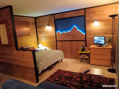 studio hyper centre cures