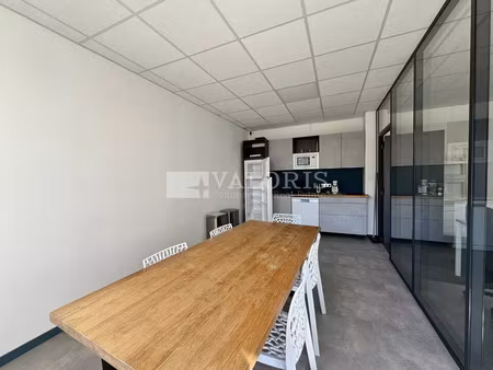 location bureau 45 m² à villeurbanne (69100)