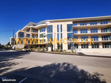 local commercial  restauration 182 m² biot