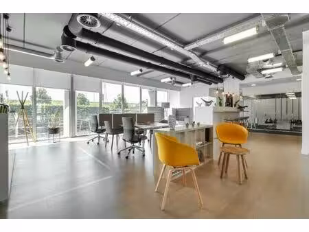 accès au coworking de regus roeselare west wing park