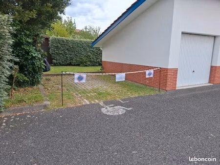 grande place de parking