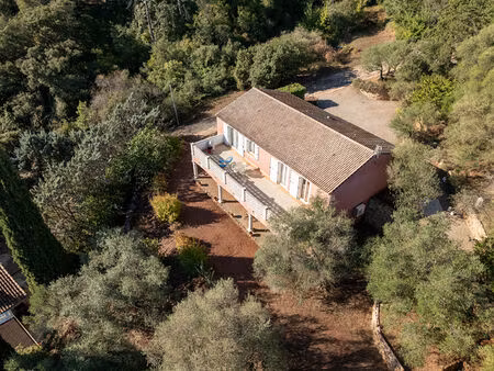 a vendre en exclusivite ! à vidauban maison de plain-pied 5 pièces 113 m2 sur un terrain d