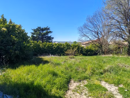 a deux pas du centre de bassens - terrain à bâtir