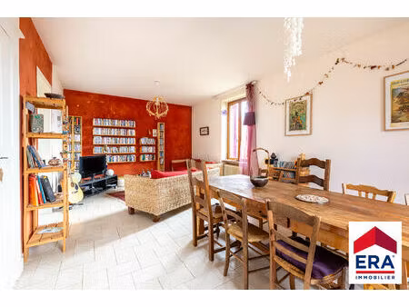 maison avec fort potentiel pour deux logements