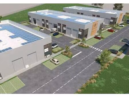 vente bureaux et commerces à saint-berthevin (53940) : à vendre / 228m² saint-berthevin