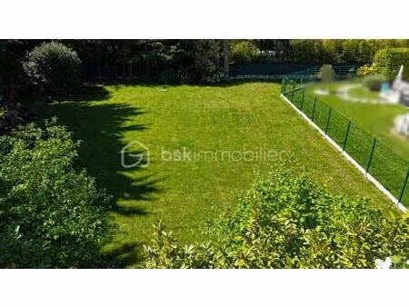 terrain de 1 212 m² à pomponne