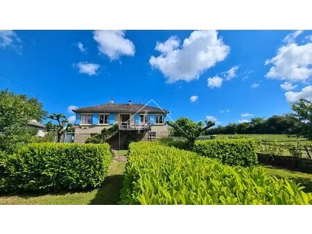 propriété exceptionnelle sur plus de 2 hectares avec gîtes et piscine  cerilly