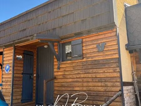 chalet 2 faces aux angles