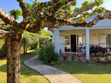 a meschers sur gironde  vente d'une maison de plain-pied  83m²  3 chambres  à quelques min