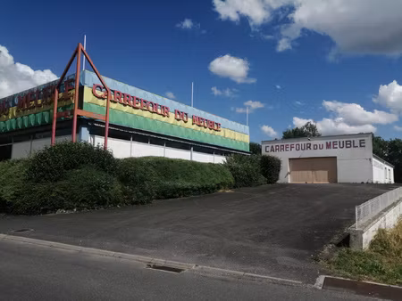 achat local commercial 1 980m² st severin 16390