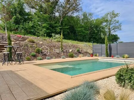 maison contemporaine de 221 m² à rettel