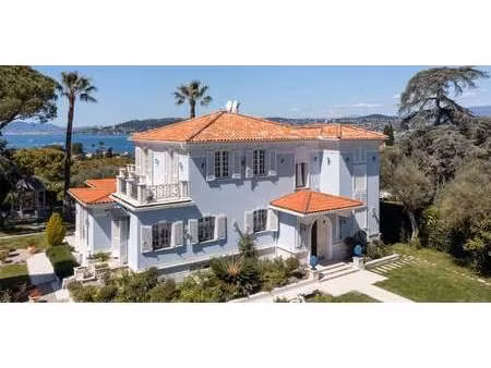 villa avec piscine antibes (06)