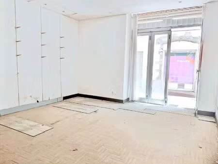 vente commerce 3 pièces 63 m² ollioules (83190)